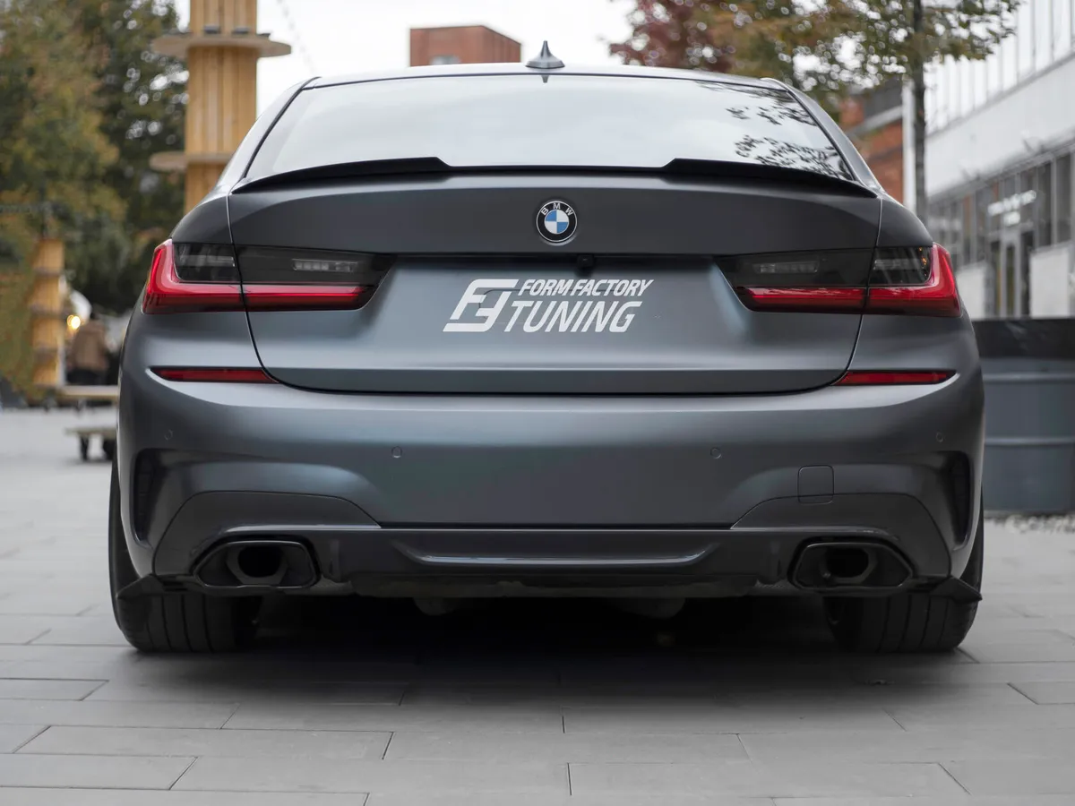 Спойлер на багажник BMW G20